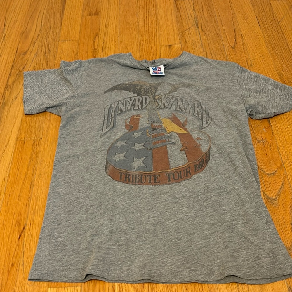 Women’s small band t shirt junk food brand
